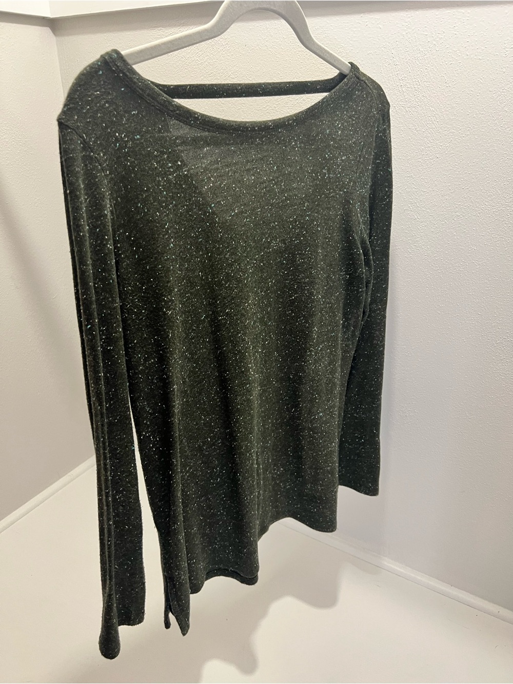 LOFT: Speckled Long-Sleeve with Back Cut-Out